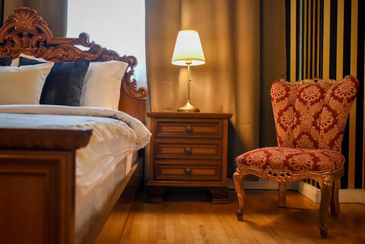 The Museum - Wonderful Super Central Apartment Bukarest Eksteriør billede
