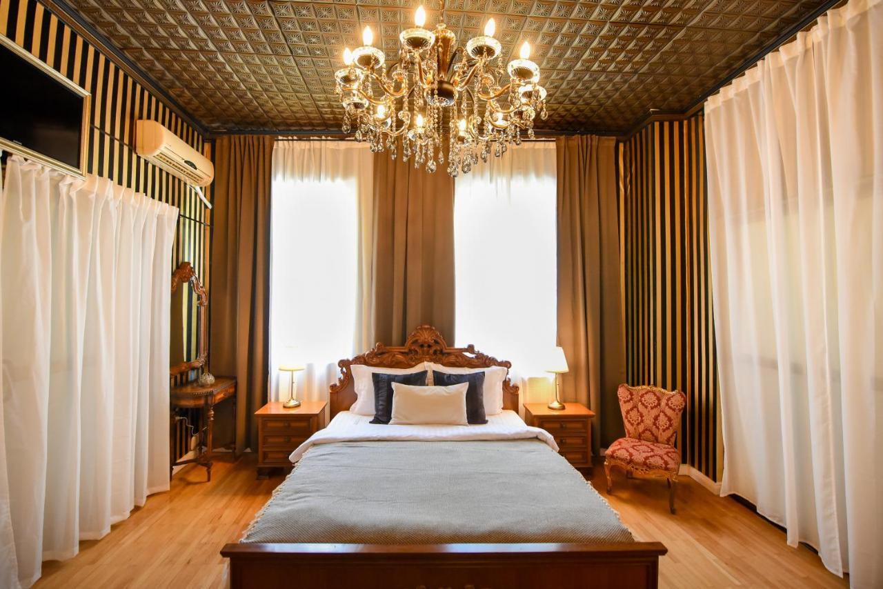 The Museum - Wonderful Super Central Apartment Bukarest Eksteriør billede