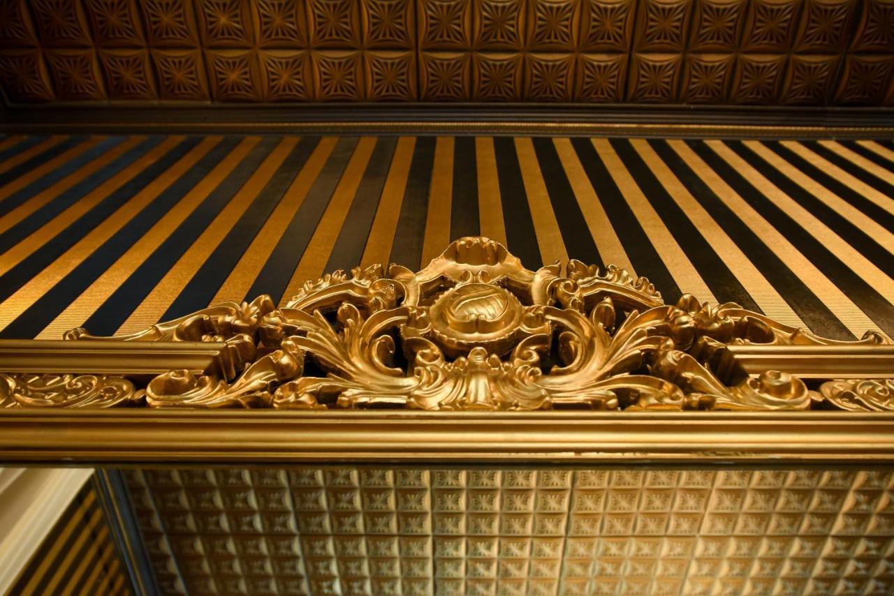 The Museum - Wonderful Super Central Apartment Bukarest Eksteriør billede
