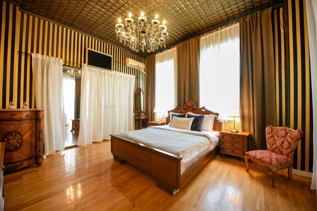 The Museum - Wonderful Super Central Apartment Bukarest Eksteriør billede